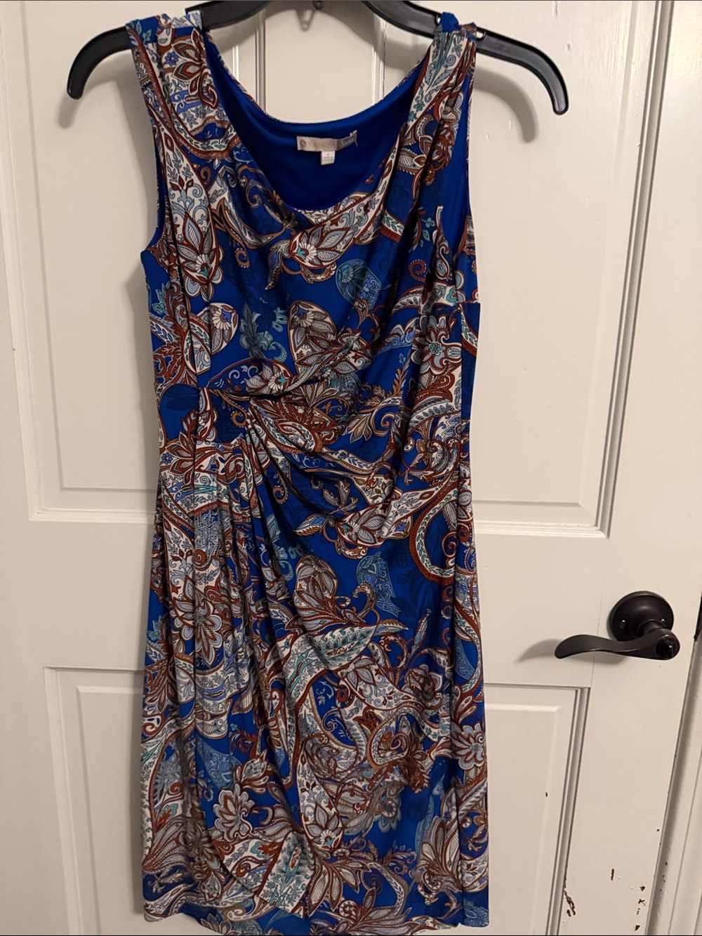 Sleeveless Blue Paisley Midi Dress with Gathered Waist